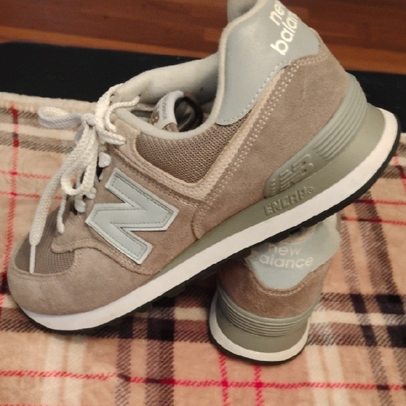 New Balance Taupe and White Sneakers - Picture 5 of 5